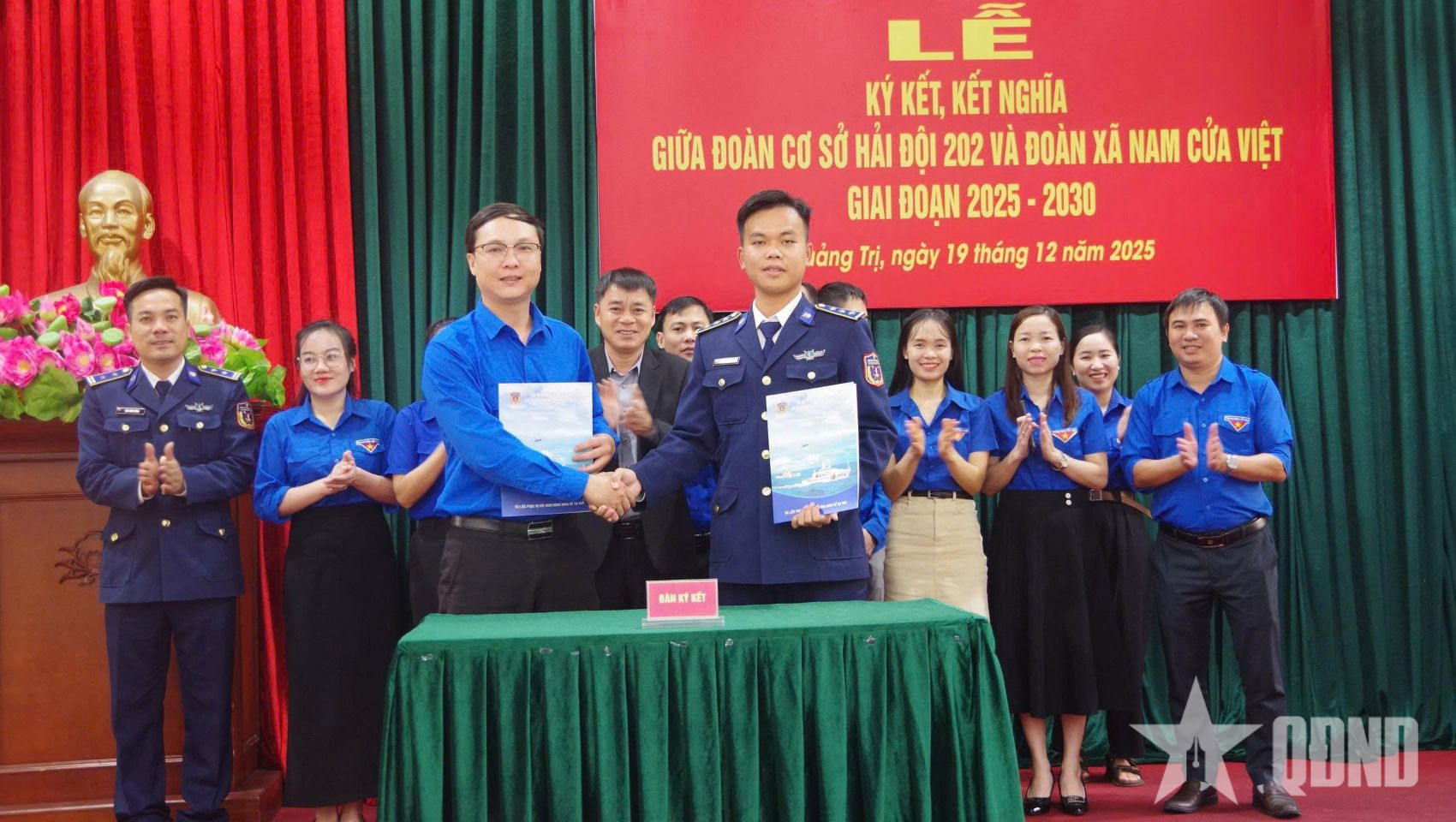 Đoàn cơ sở Hải đội 202 kết nghĩa với đoàn xã Nam Cửa Việt (Quảng Trị)